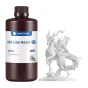 ANYCUBIC baltasis ABS‑Like Resin 3.0 1 kg kemeras su detalizuota baltą 3D‑printu rycerio į žinduotoją figūrą, rodo aukštą detalų kualitetą LCD/DLP 3D printerių.