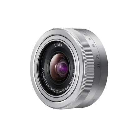 Panasonic LUMIX G VARIO 12-32mm / F3.5-F5.6 ASPH. / MEGA O.I.S. (H-FS12032-K) Black